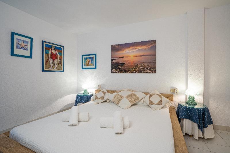 Apartamentos Cel Blau Santa Eularia des Riu Cameră foto
