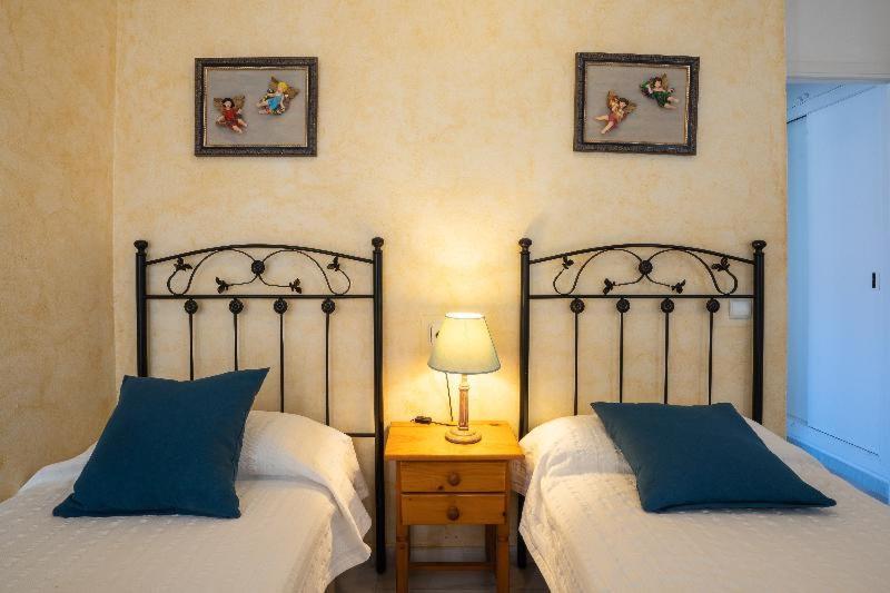 Apartamentos Cel Blau Santa Eularia des Riu Cameră foto